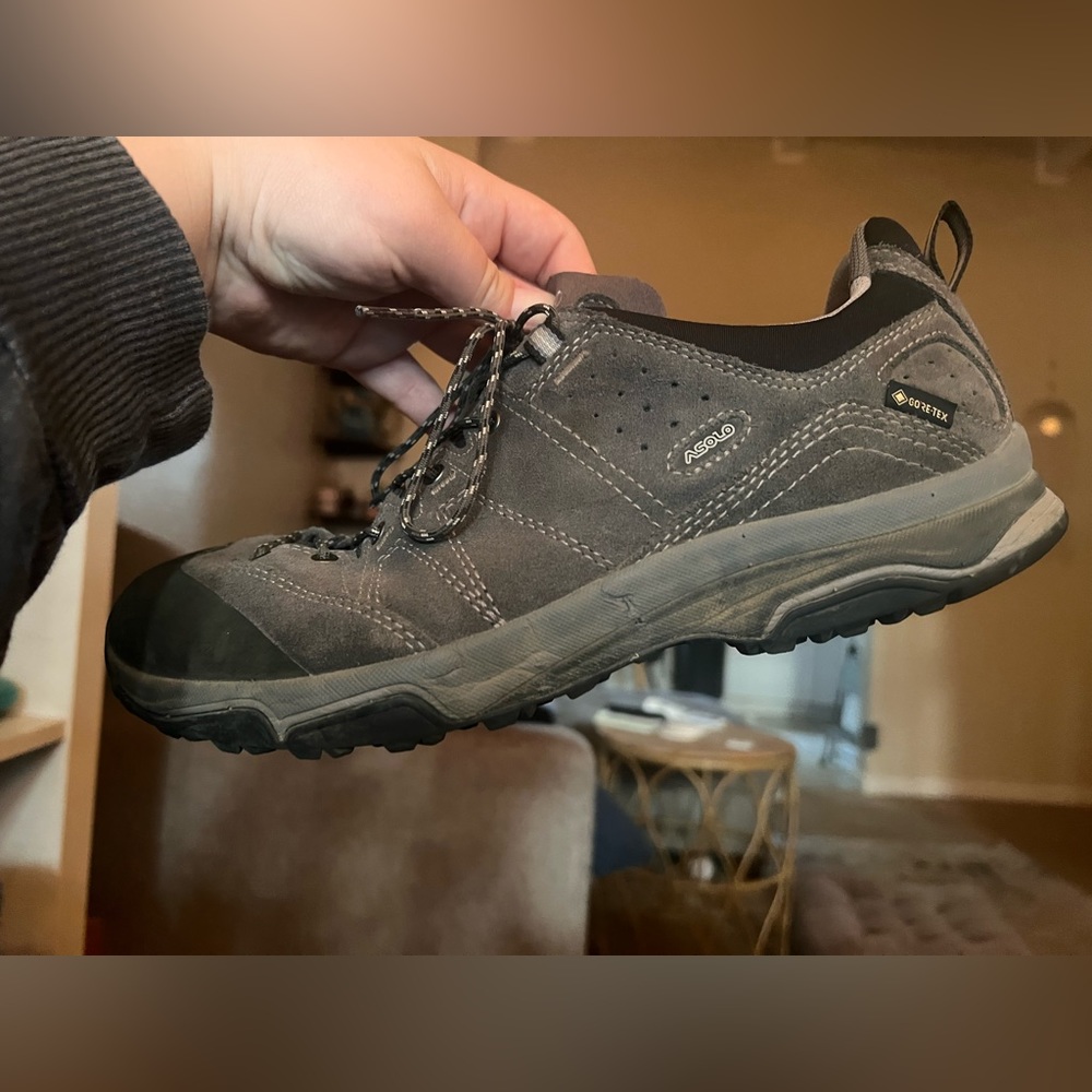 Men’s hiking shoe